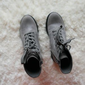 NWT Vince Monastir Lace-Up Suede Boot